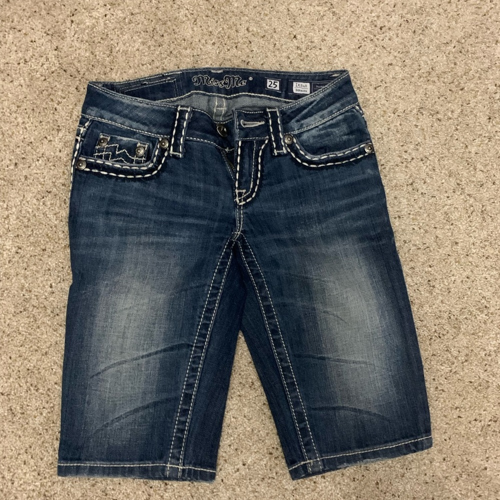 Miss Me Bermuda shorts, size 25 - Picture 2 of 4
